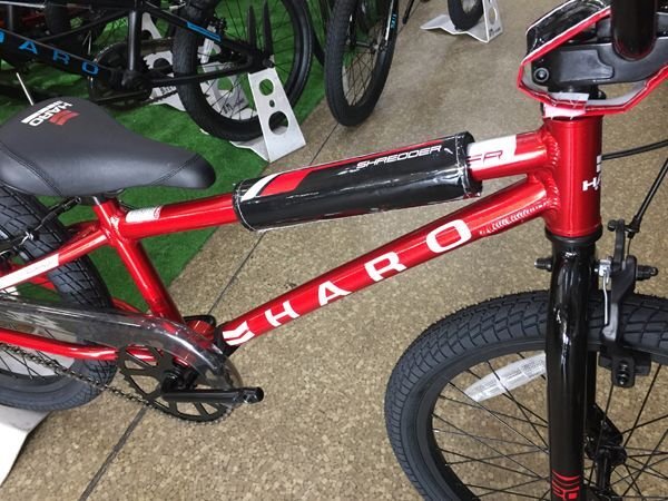 【店舗 在庫あり】 2024 HARO SHREDDER 20 ハロー シュレッダー 20 METALLIC RED 20インチ 子供用 BMX 自転車