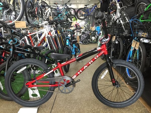 【店舗 在庫あり】 2024 HARO SHREDDER 20 ハロー シュレッダー 20 METALLIC RED 20インチ 子供用 BMX 自転車