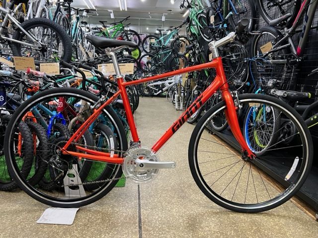 【店舗在庫あり】 2022 ジャイアント エスケープ R3 GIANT ESCAPE R3 MS レッドオレンジ 自転車 クロスバイク